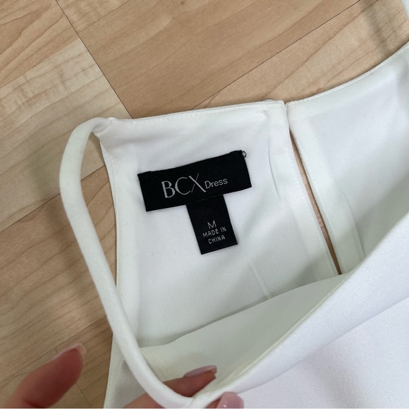 White Homecoming Dress Asymmetrical Cut with Silver Detail Size Medium Juniors - Picture 4 of 7